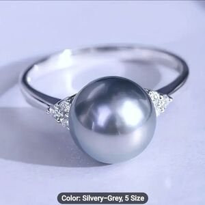🩶🩶NEW🩶🩶 BEAUTIFUL!! Grey HIGH QUALITY Faux Pearl Ring In SILVER Plating
